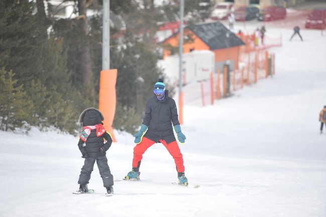 sarikamis-kayak-merkezi-doldu-tasti-(8).jpg