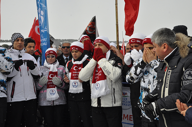 sarikamista-on-binler-sehitler-icin-yurudu-(20).jpg