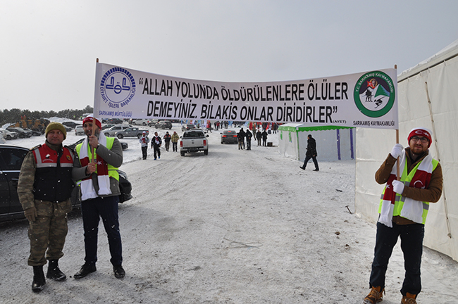 sarikamista-on-binler-sehitler-icin-yurudu-(22).jpg