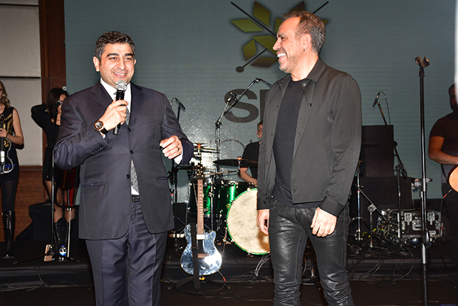 sbk-holdingten-calisanlarina-muhtesem-yilsonu-partisi-(11).jpg