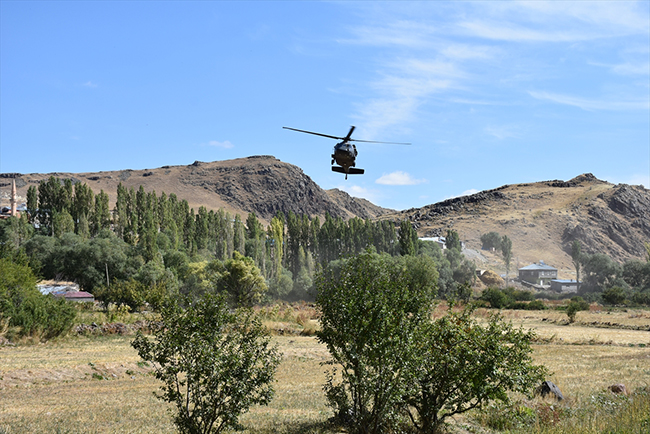 sedanur-guzeli-arama-calismasi-helikopter-destekli-suruyor--(8).jpg