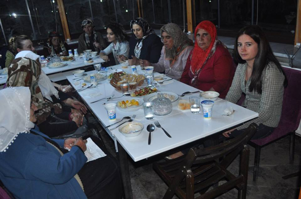 sehit-ve-gazi-yakinlariyla-iftar!-(4).jpg