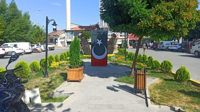 sehit-yuzbasi-ferhat-ciftcinin-adi-kagizmanda-bir-parka-verildi-(4).jpg