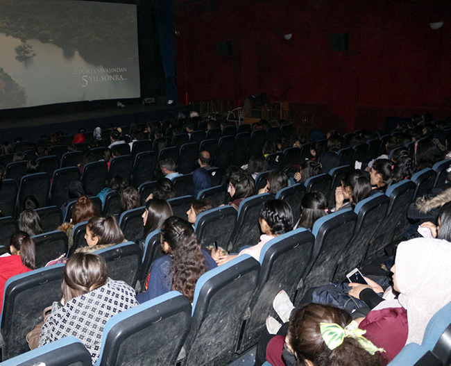serka,-540-ogrenciyi-sinemayla-bulusturdu-(2).jpg