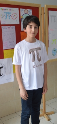 sultan-alparslan-egitim-kurumlari-matematik-zumresi-14-mart-pi-(-π-)-gununu-kutladi-(13).jpg