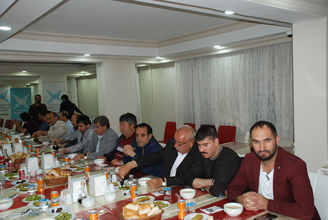 tugva’dan-kars’ta-iftar-programi!-(5).jpg
