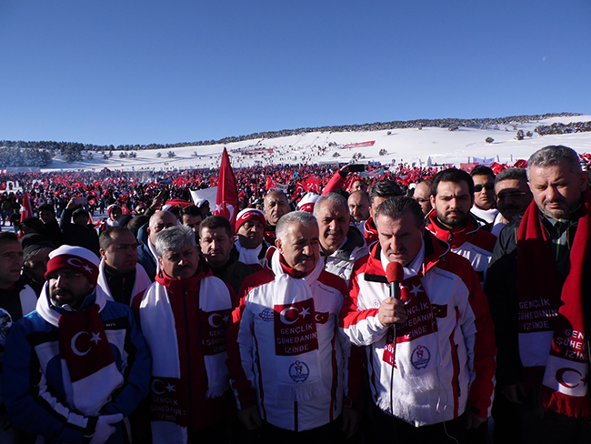 turkiye-sarikamis-sehitleri-icin-yurudu-(6).jpg
