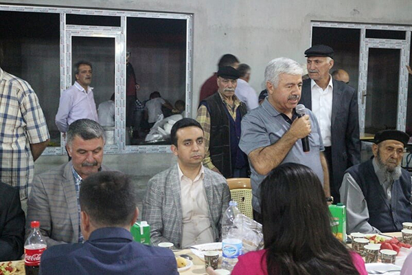 ulastirma-bakani-arslan-baba-ocaginda-iftar-yemegi-verdi-(3).jpg
