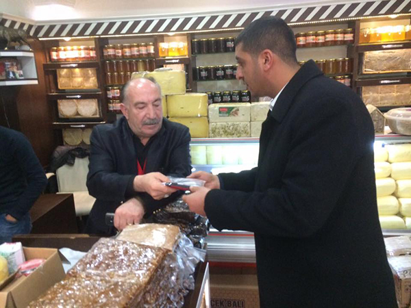 ulku-ocaklarindan-esnafa-cumhuriyet-ziyareti-(2).jpg