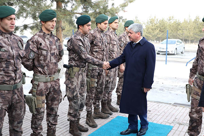 vali-dogan,-kars-ozel-harekât-sube-mudurlugunu-ziyaret-etti-(1).jpeg