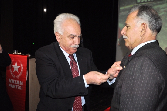vatan-partisi-kars-kurultayi-yapildi-(2).jpg