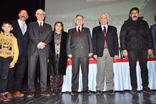 vatan-partisi-kars-kurultayi-yapildi-(3).jpg