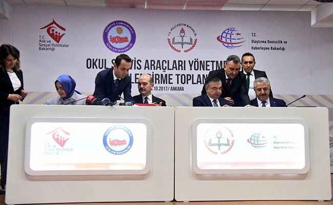 yeni-okul-servisi-yonetmeligini-4-bakan-acikladi-(2).jpg