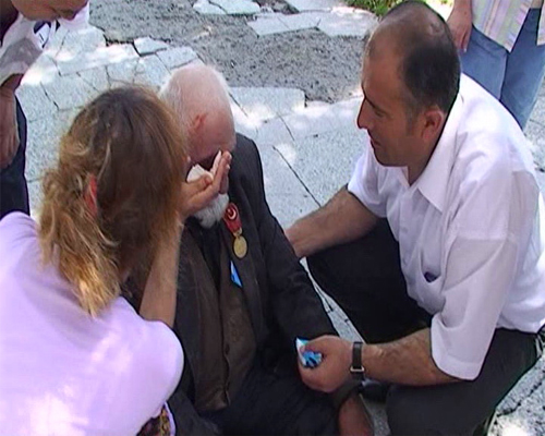 yes.20110726150551..jpg yes.20110726150551..jpg